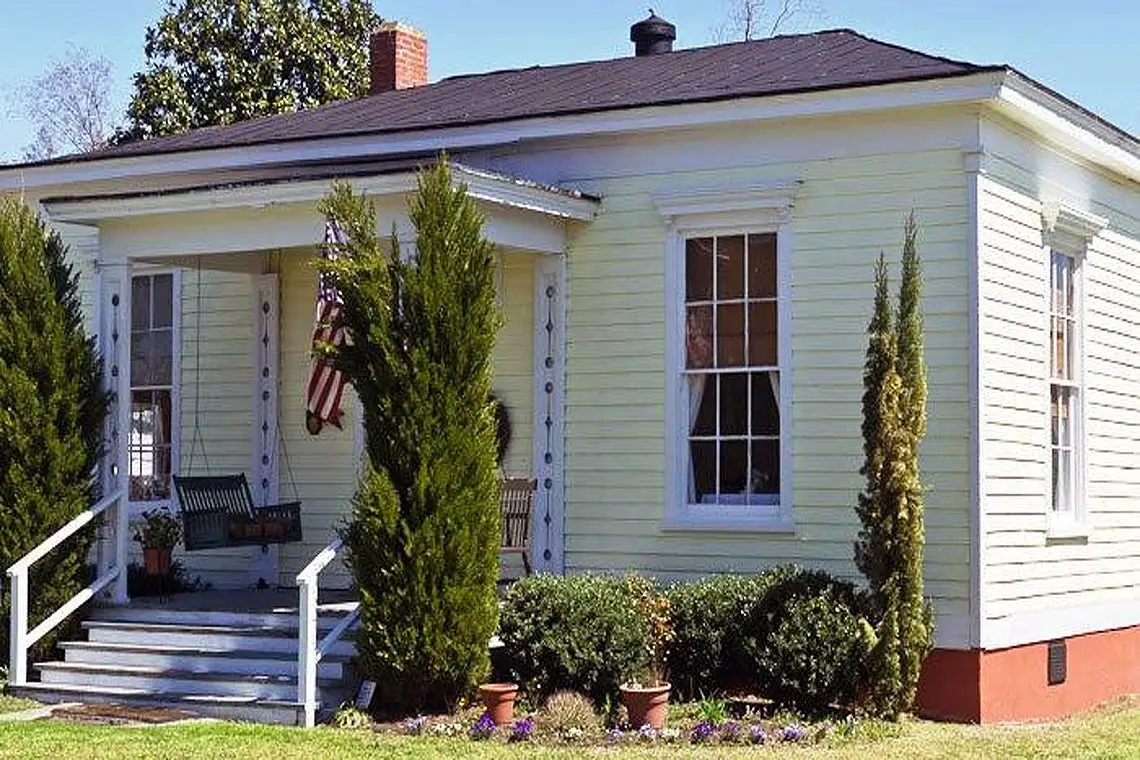 Inner Banks Inn